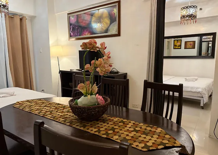 The Pinkdoor Moa Staycation At Sea Residences Apartahotel 3*