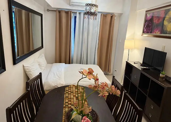 Apartahotel The Pinkdoor Moa Staycation At Sea Residences