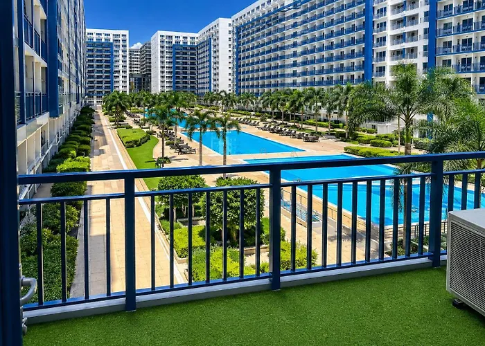 The Pinkdoor Moa Staycation At Sea Residences Manila